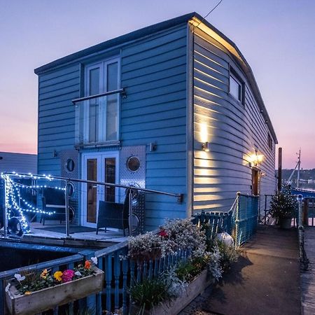 Houseboat Harbourside View Bed & Breakfast Newport  Dış mekan fotoğraf