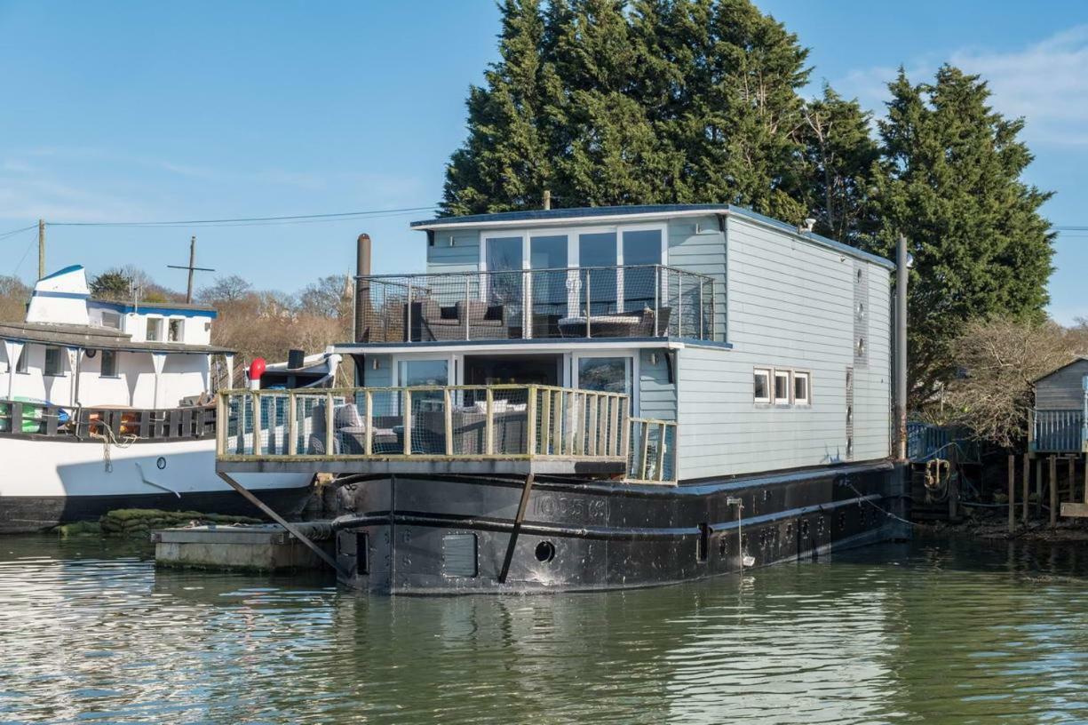 Houseboat Harbourside View Bed & Breakfast Newport  Dış mekan fotoğraf