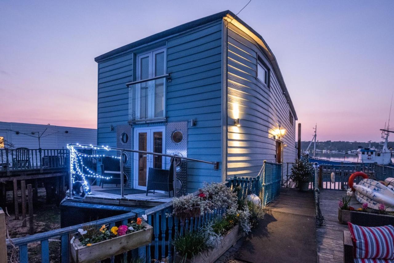 Houseboat Harbourside View Bed & Breakfast Newport  Dış mekan fotoğraf